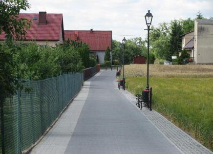 Przebudowa tzw. „deptaka” oraz odnowienie placu parkingowego przy ul. Dr Ceynowy w Bukowcu