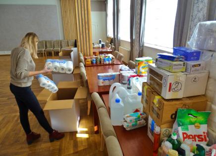 Zbiórka rzeczowa dla potrzebujących w Ukrainie