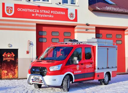 Lekki samochód ratowniczo-gaśniczy dla jednostki OSP Przysiersk