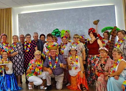 Hawajskie klimaty. Tak bawią się seniorzy z gminy Bukowiec