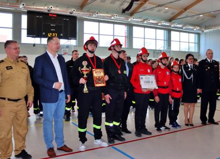 Młodzieżowe drużyny pożarnicze rywalizowały w Bukowcu. Fotorelacja z wydarzenia