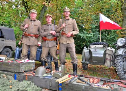 Pamięci żołnierzy 16 Pułku Ułanów Wielkopolskich. Obchody rocznicowe w Bukowcu