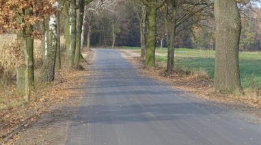 Przebudowa odcinka drogi gminnej w miejscowości Budyń 2016