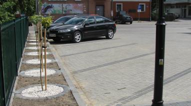 Przebudowa chodnika „deptaka” oraz odnowienie placu parkingowego przy ul. Dr Ceynowy w Bukowcu 2014