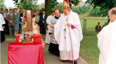 Poświęcenie dzwonów - 1995 rok Parafia Polskie Łąki