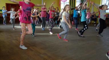 Zumba w bibliotece 2015