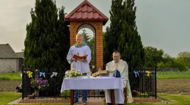 Nabożeństwo majowe 2016 - Parafia Polskie Łąki 