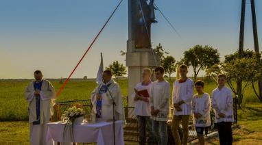 Nabożeństwo majowe 2016 - Parafia Polskie Łąki 