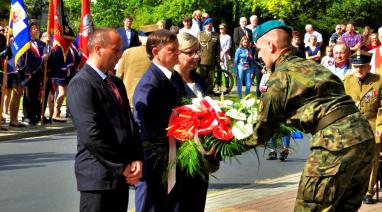 Pamiętamy o bohaterach. Obchody walk 16. Pułku Ułanów Wielkopolskich pod Bukowcem 2021