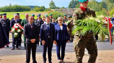 Pamiętamy o bohaterach. Obchody walk 16. Pułku Ułanów Wielkopolskich pod Bukowcem 2021