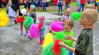 Festiwal kolorów, bańki mydlane i inne atrakcje, czyli piknik rodzinny w Bukowcu 2023