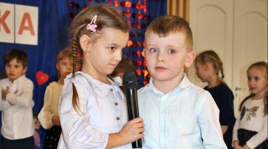 Dzień Babci i Dziadka w przedszkolu w Bukowcu. Fotorelacja z uroczystości 2025