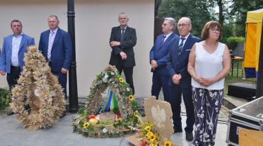 Podziękowanie za tegoroczne plony. Fotorelacja z dożynek w Bukowcu 2025