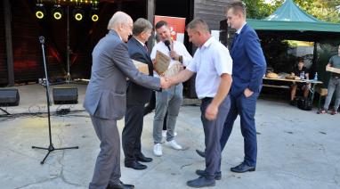 Podziękowanie za tegoroczne plony. Fotorelacja z dożynek w Bukowcu 2025