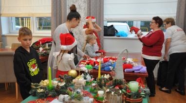 Mikołajki i kiermasz bożonarodzeniowy 2025