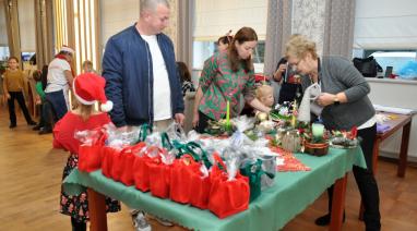 Mikołajki i kiermasz bożonarodzeniowy 2025