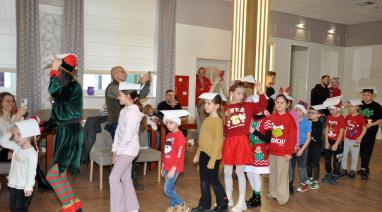 Mikołajki i kiermasz bożonarodzeniowy 2025