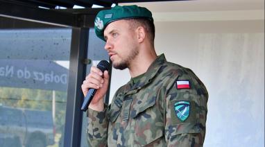 Żołnierze Wojska Polskiego w Bukowcu. Mundurowi przeprowadzili pokazowe zajęcia dla uczniów 2026