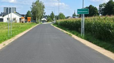 Prawie 6 kilometrów nowego asfaltu na drogach powiatowych w gminie Bukowiec